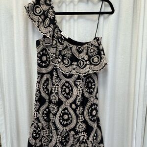 Elegant Black and Cream One-Shoulder Dress